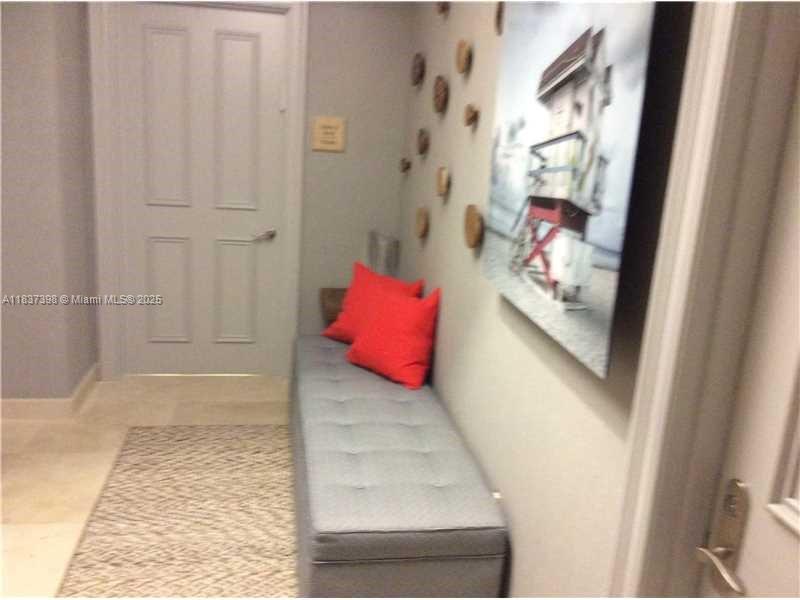17875 Collins Ave # 505