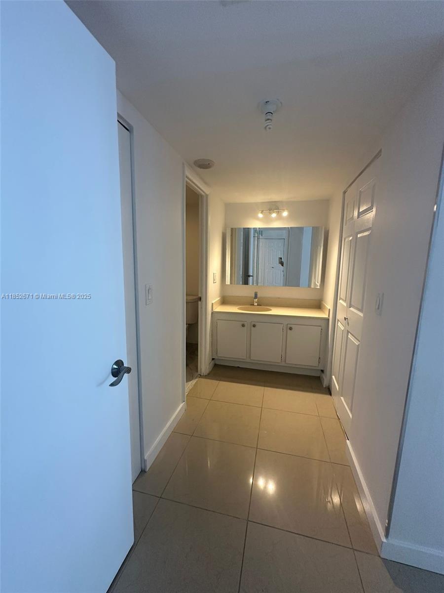 9273 Collins Ave # 701