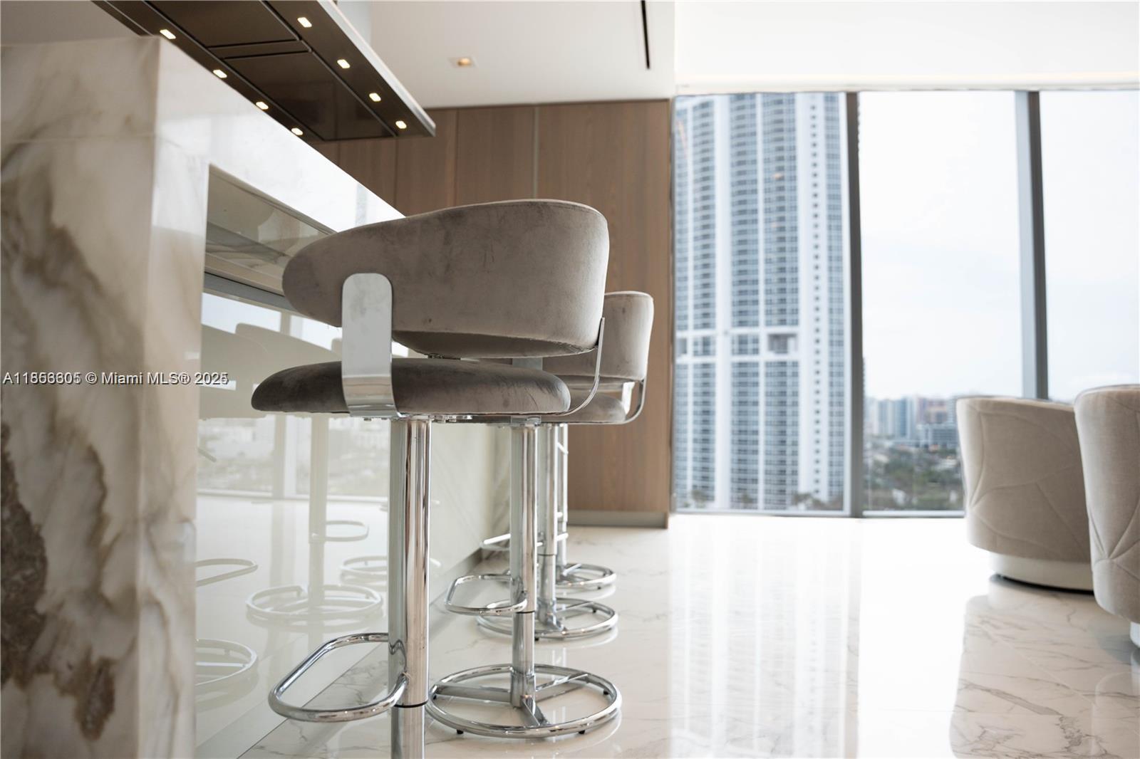 18501 Collins Ave # 1104