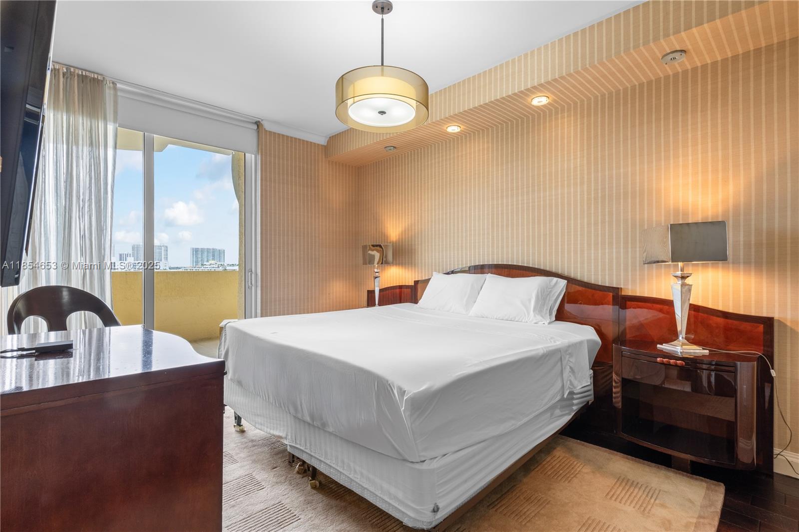 17875 Collins Ave # 705