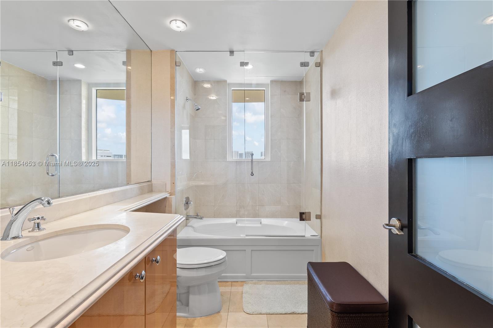 17875 Collins Ave # 705