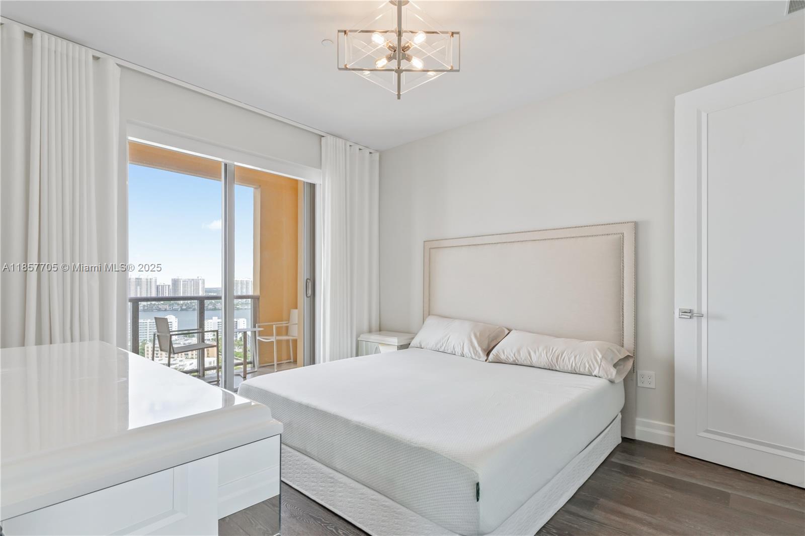 17749 Collins Ave # 1901