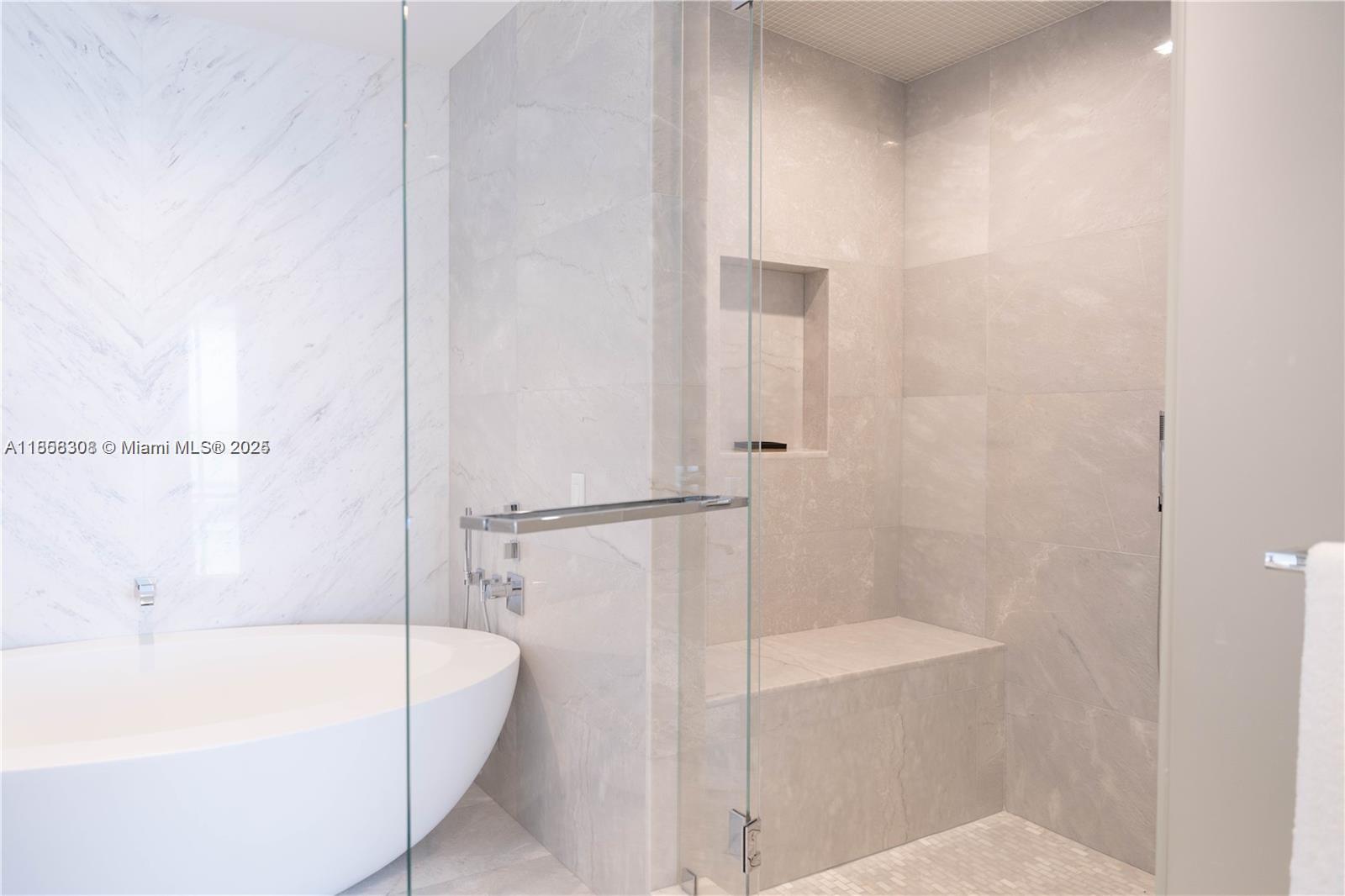 18501 Collins Ave # 1104