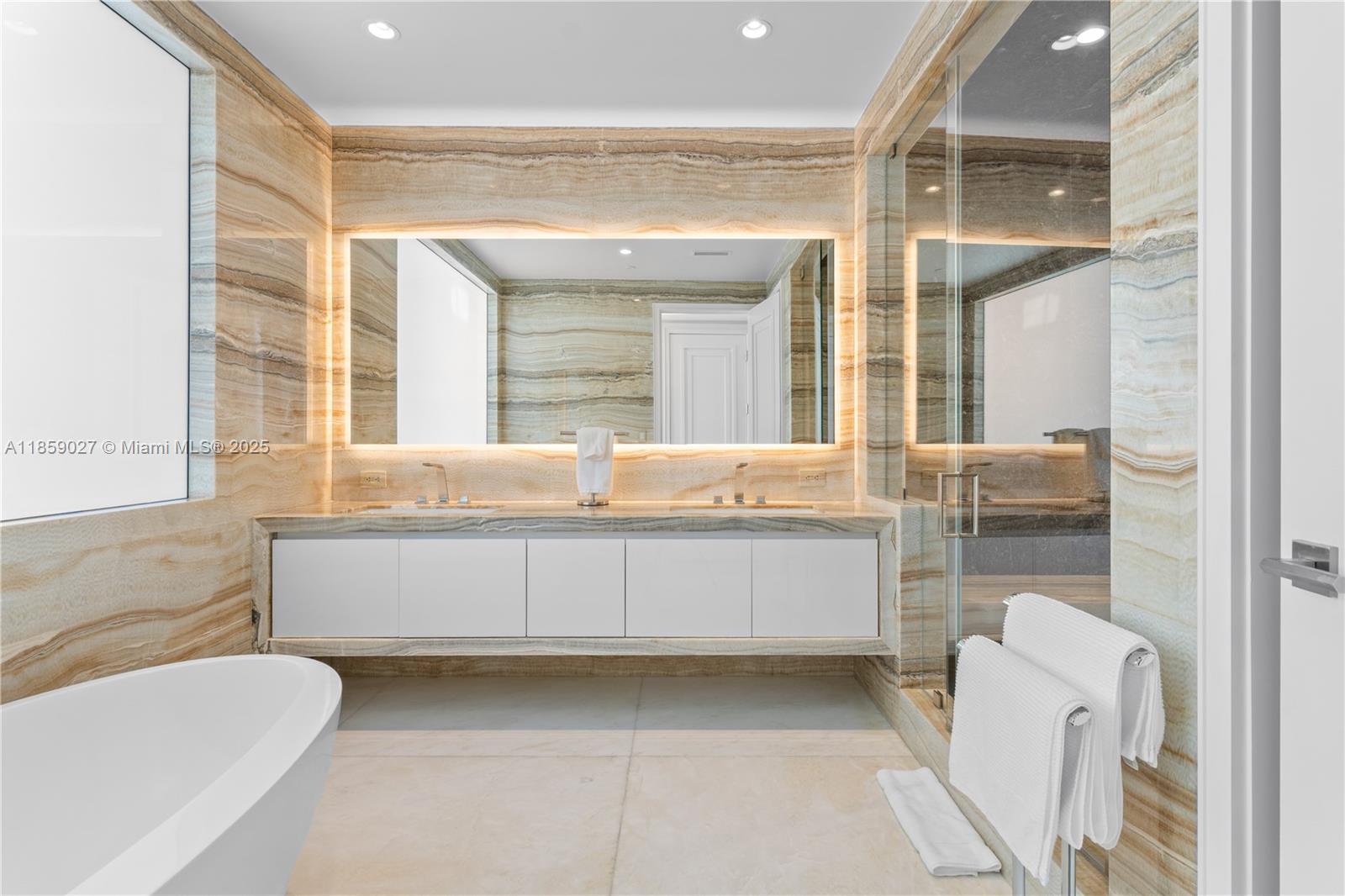 17901 Collins Ave # 2103