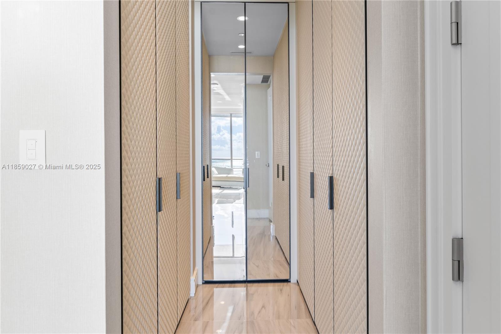 17901 Collins Ave # 2103