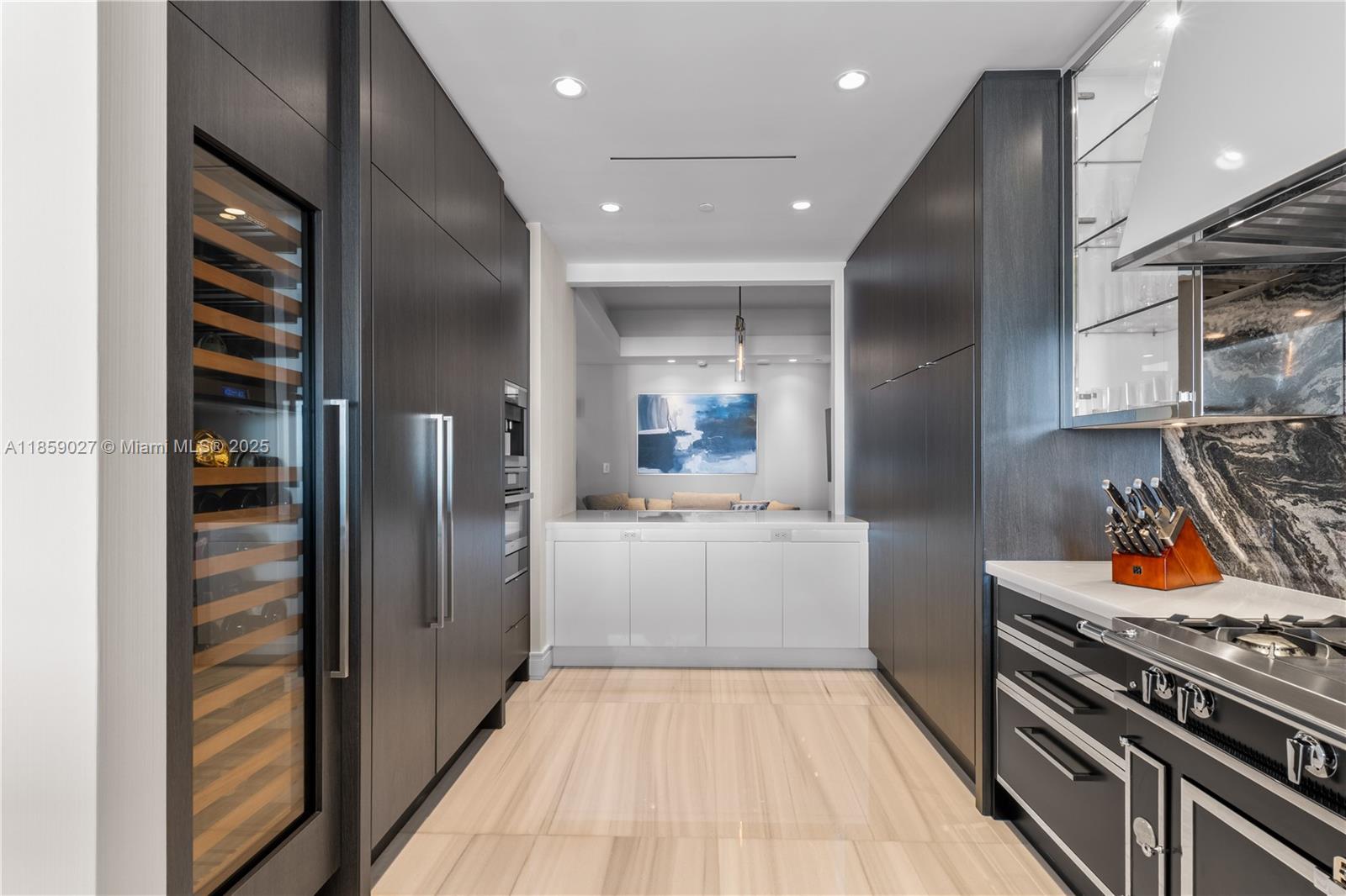 17901 Collins Ave # 2103