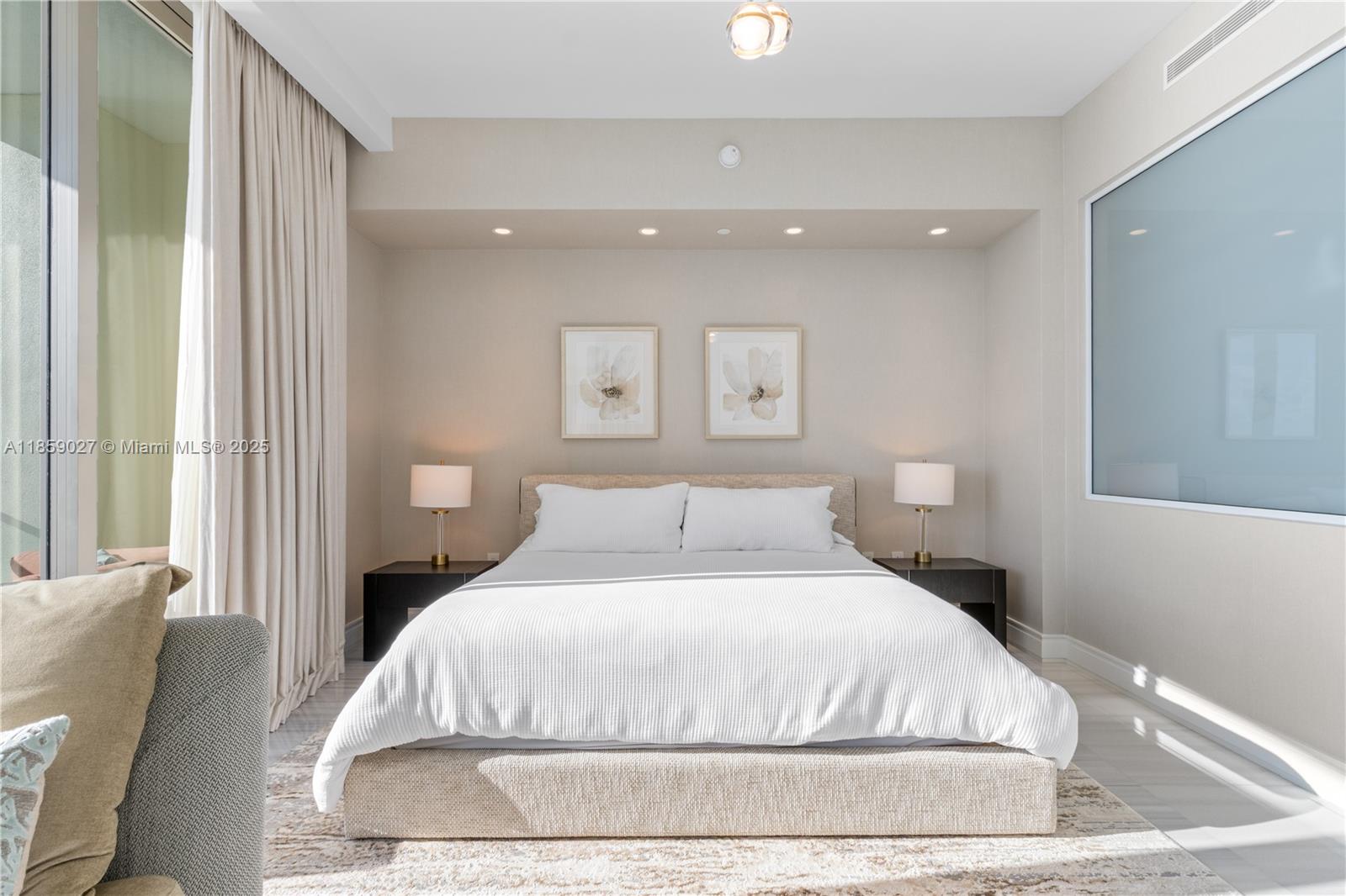 17901 Collins Ave # 2103