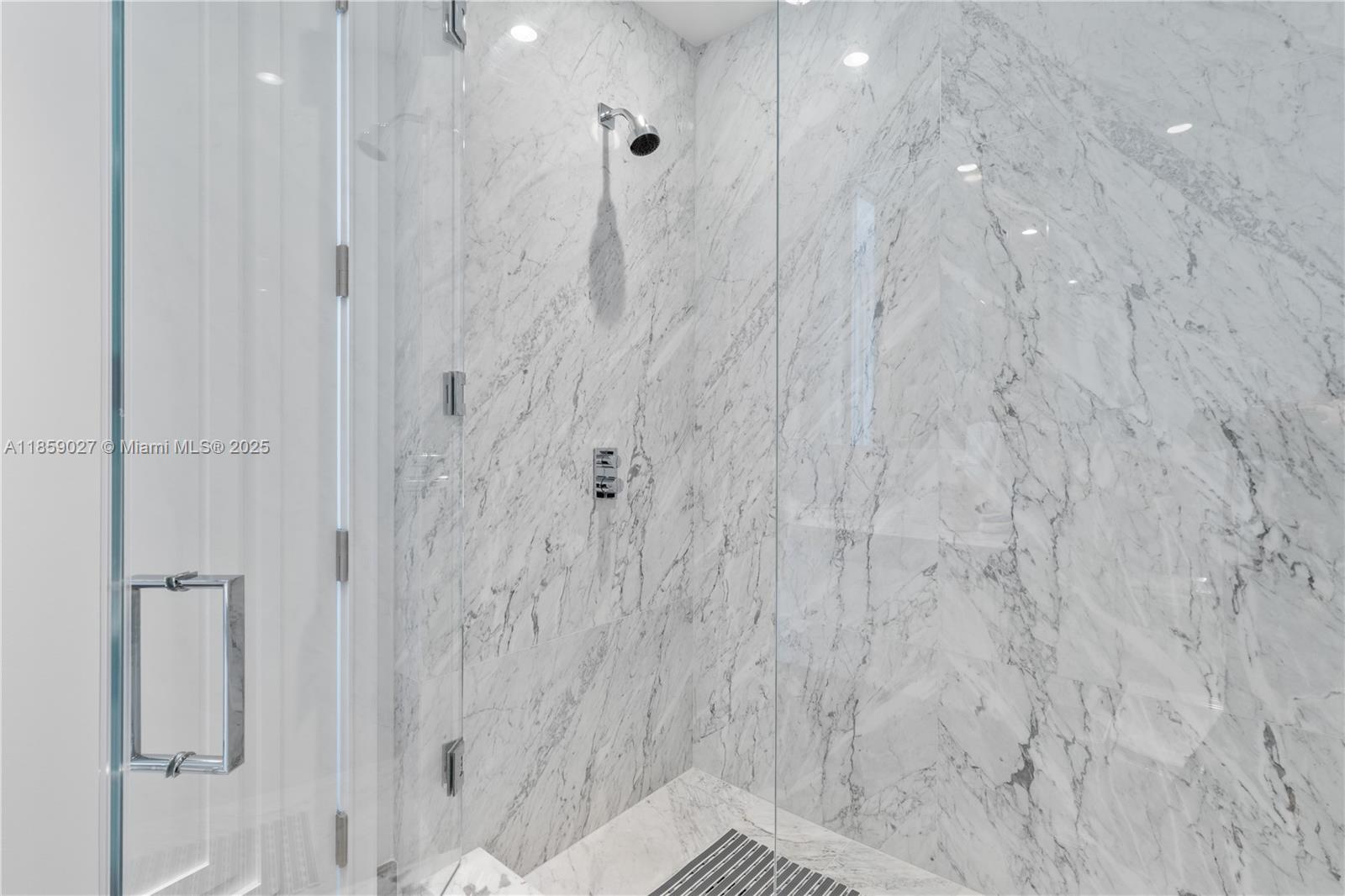 17901 Collins Ave # 2103