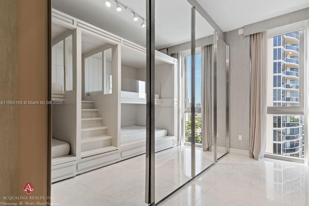 17749 Collins Ave # 902