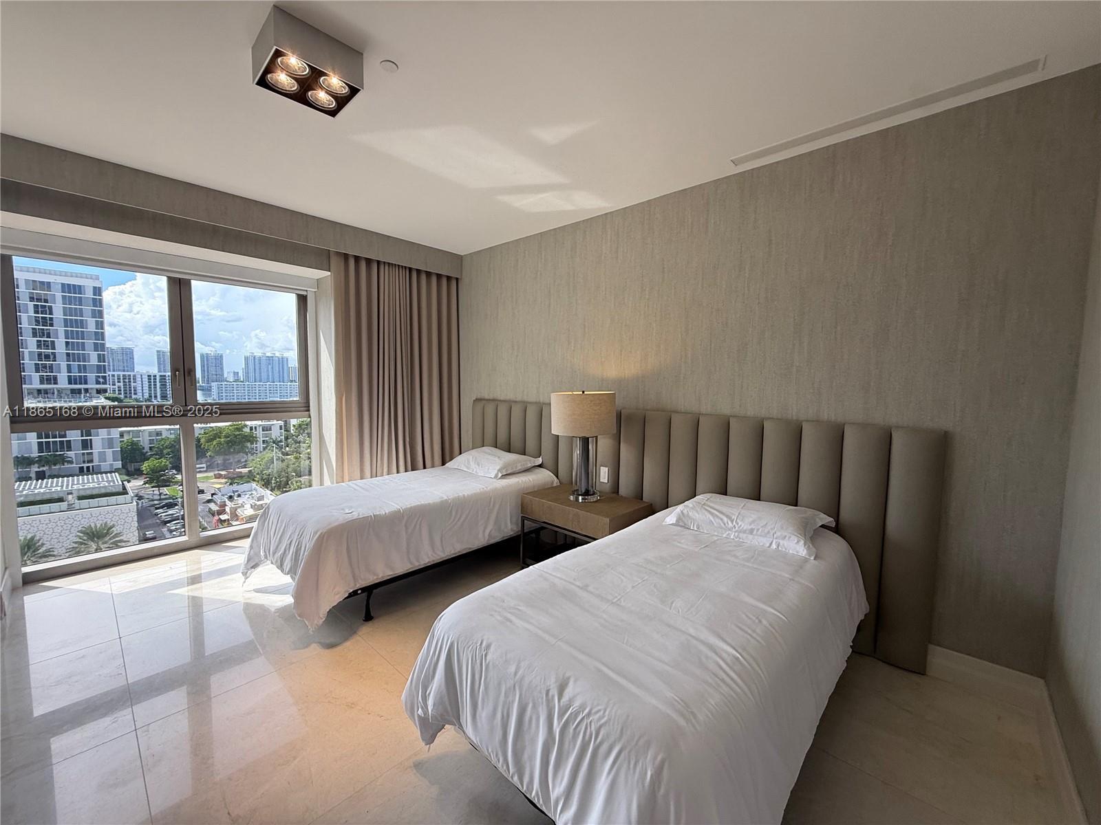 17749 Collins Ave # 902