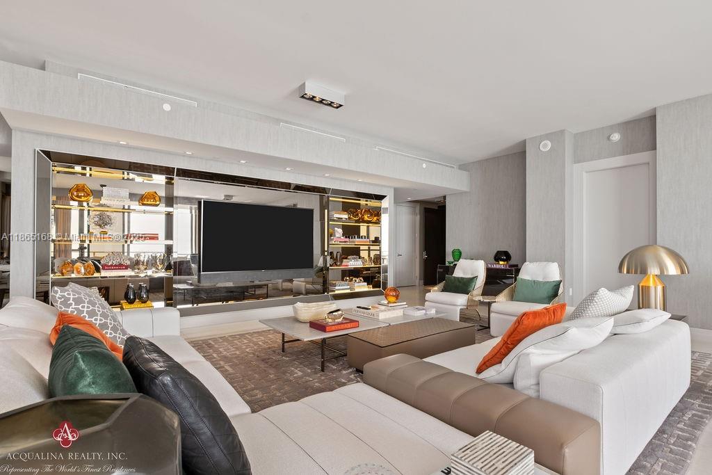 17749 Collins Ave # 902