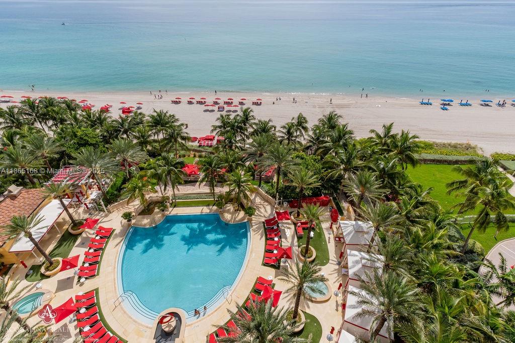 17749 Collins Ave # 902