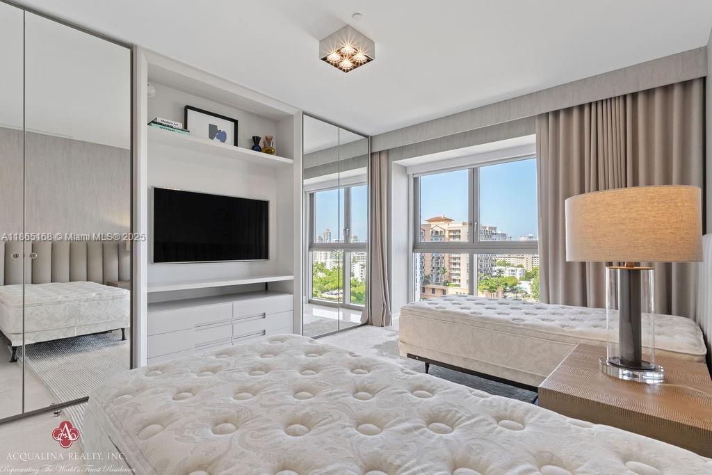 17749 Collins Ave # 902