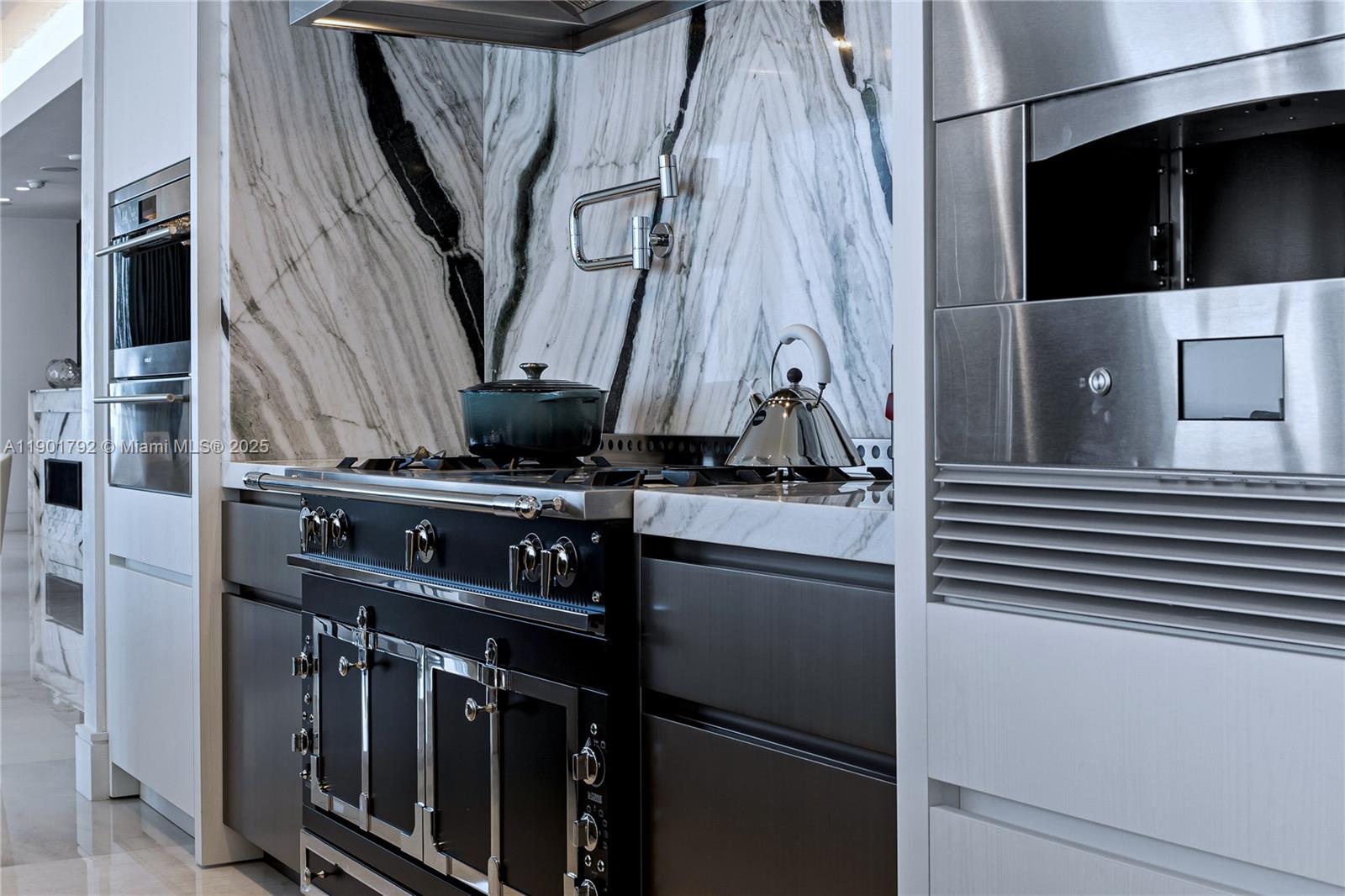 17975 Collins Ave # 1602, Sunny Isles Beach Unit: N-1602