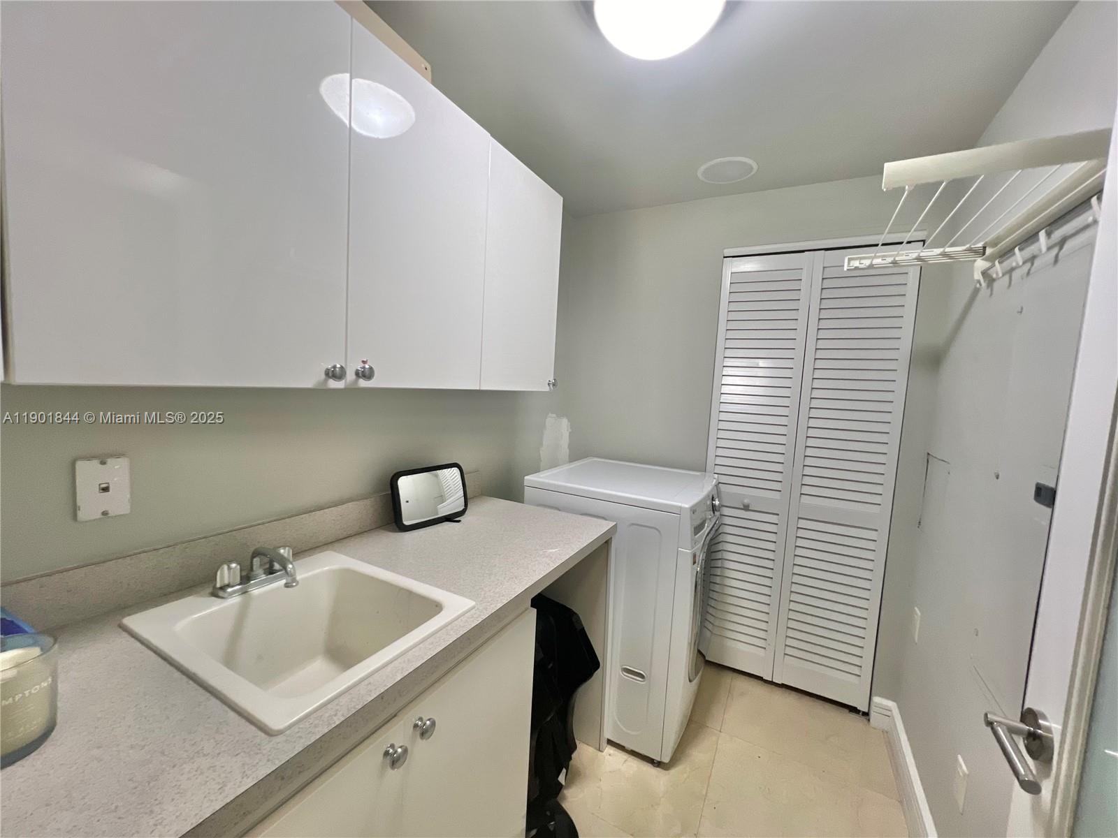 17875 Collins Ave # 4305, Sunny Isles Beach Unit: 4305