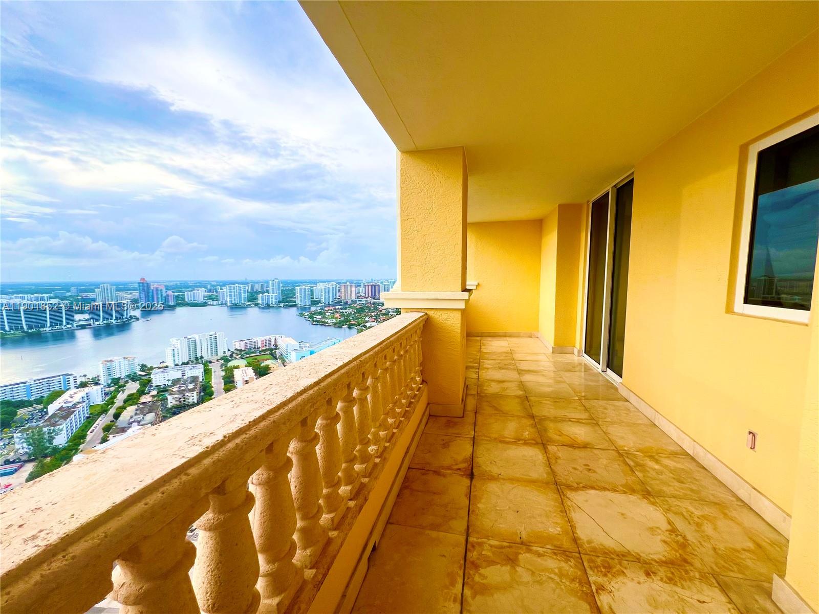 17875 Collins Ave # 4305, Sunny Isles Beach Unit: 4305