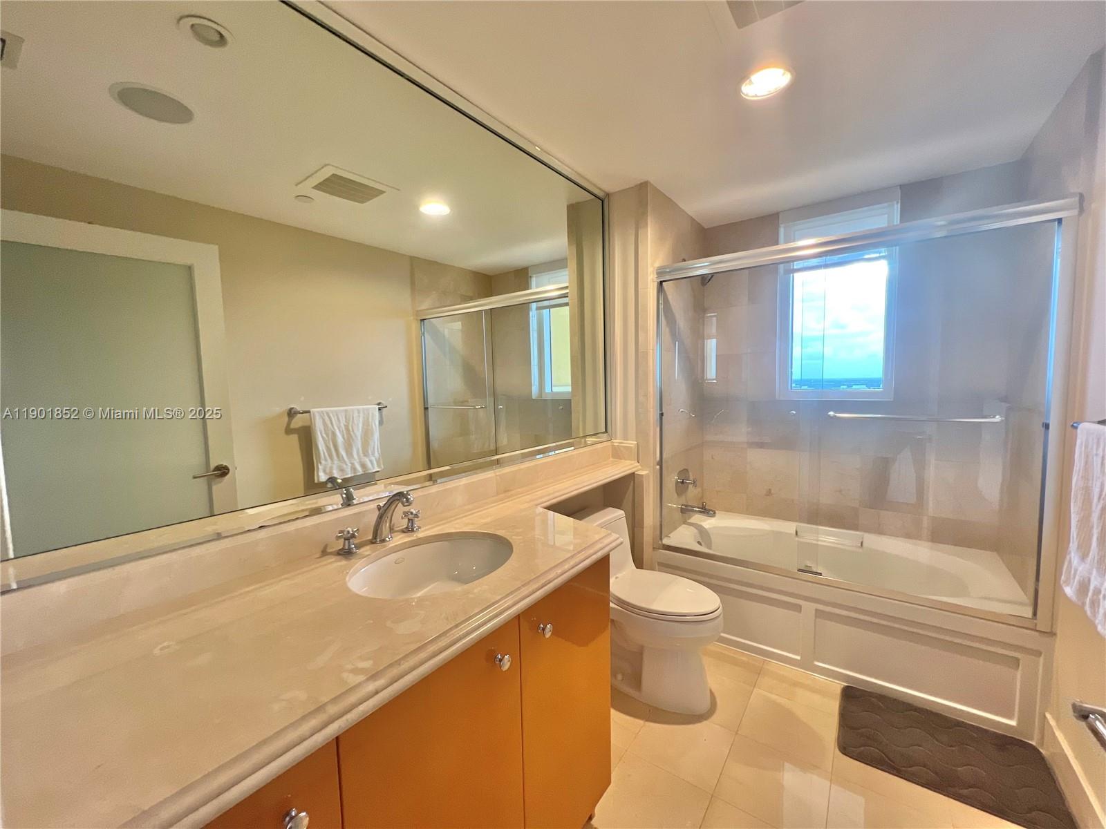 17875 Collins Ave # 4305, Sunny Isles Beach Unit: 4305