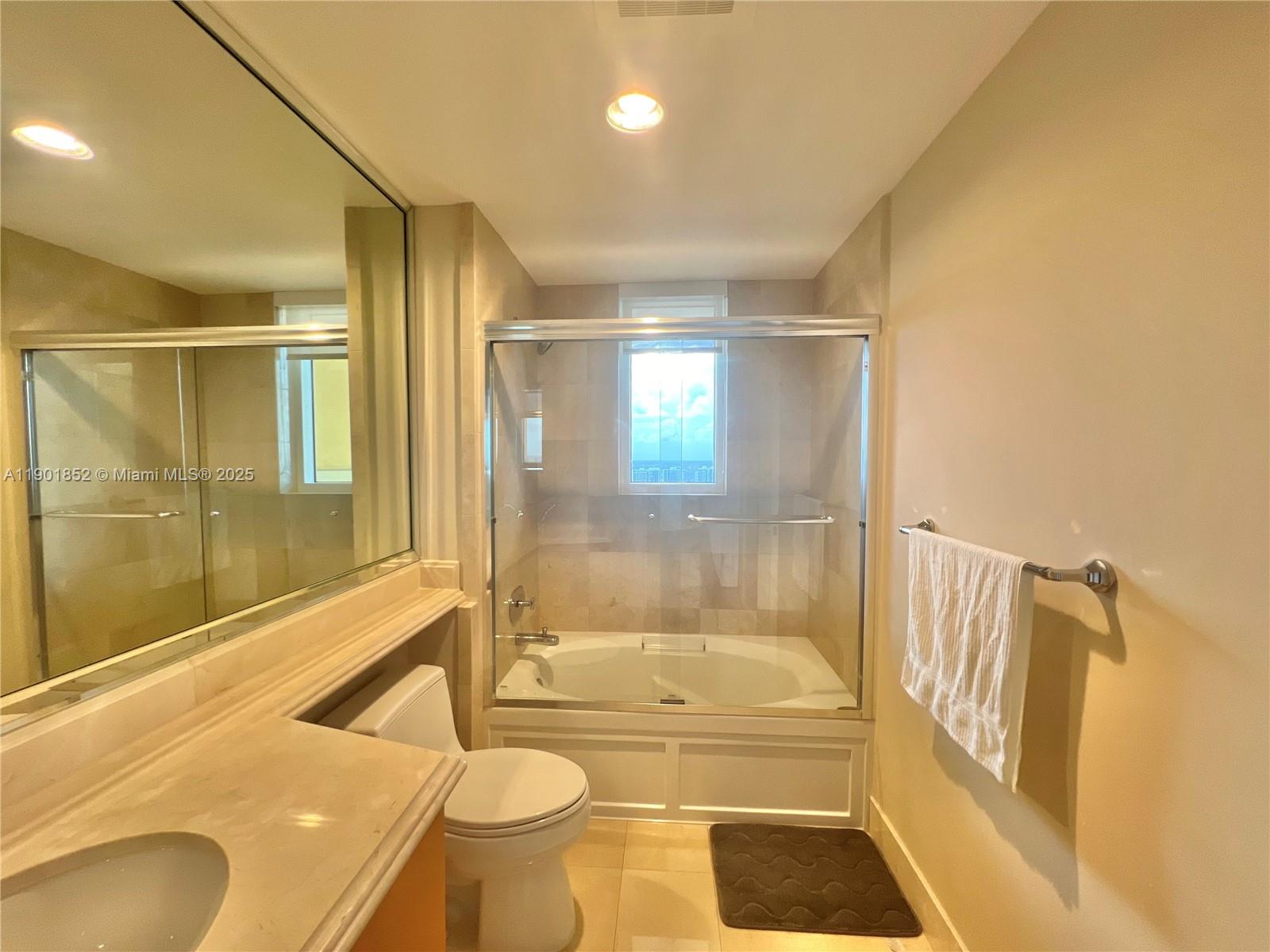 17875 Collins Ave # 4305, Sunny Isles Beach Unit: 4305