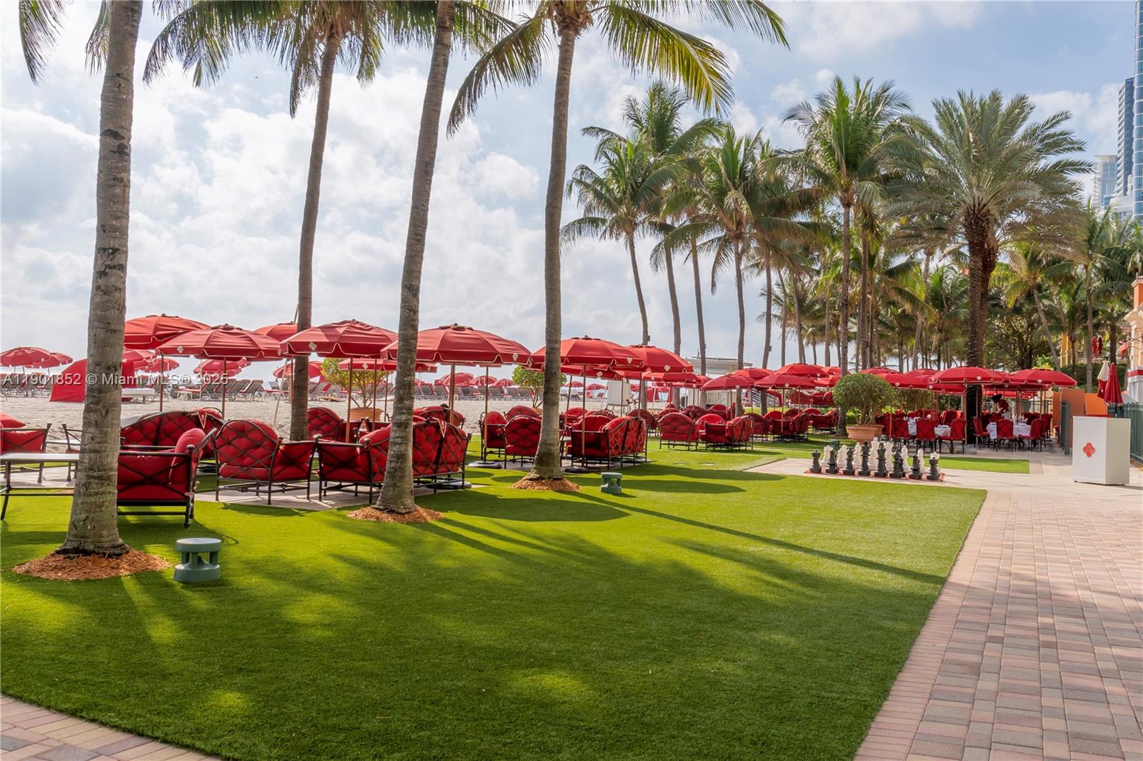 17875 Collins Ave # 4305, Sunny Isles Beach Unit: 4305