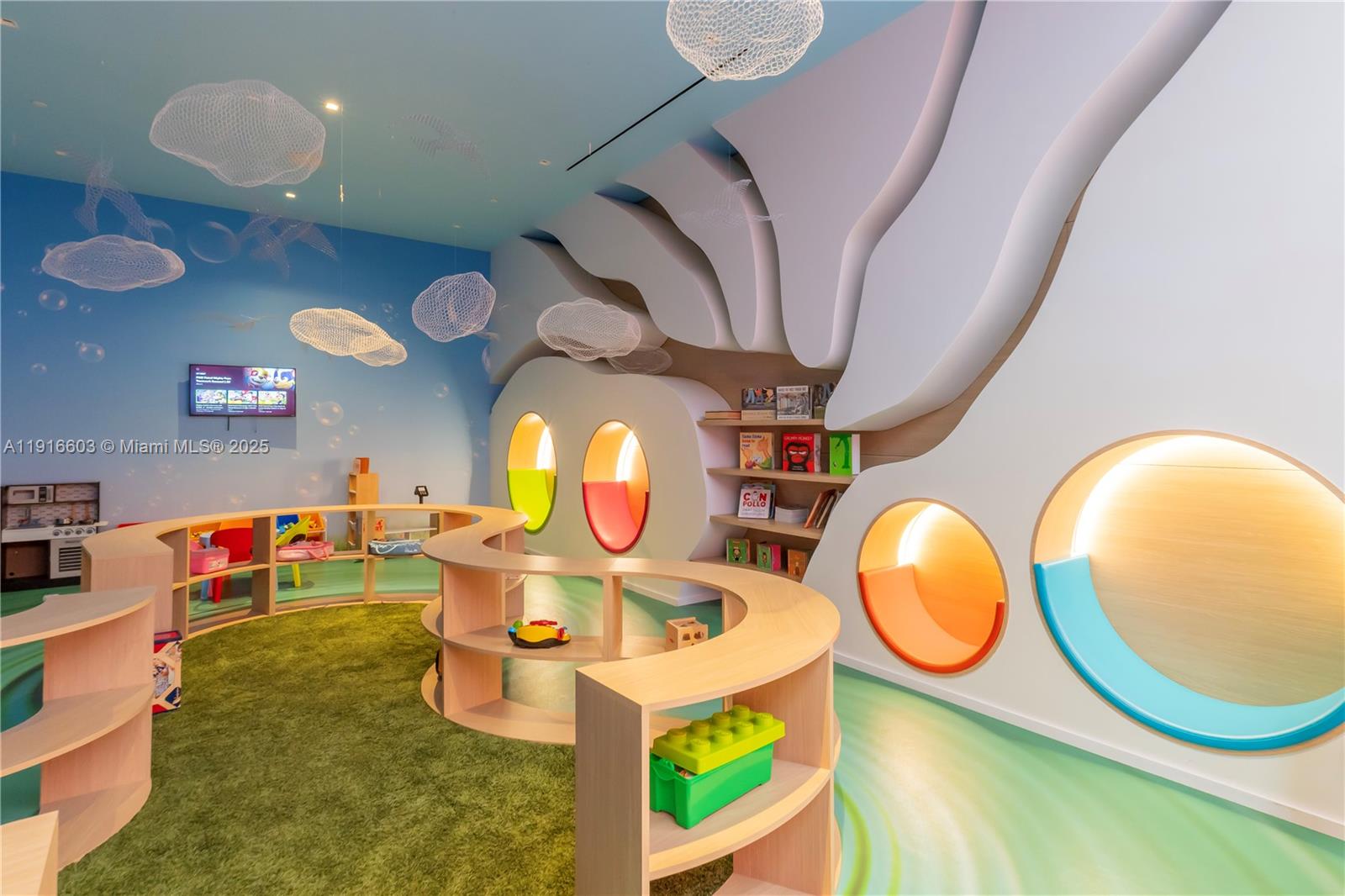 17975 Collins Avenue # 2402