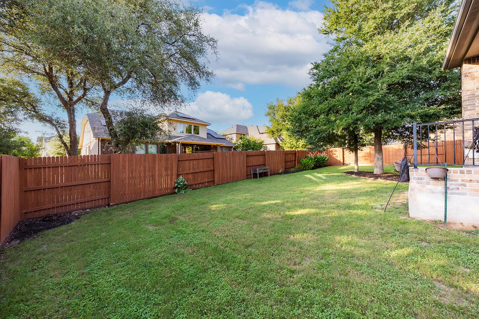 128 Lady Bird LN