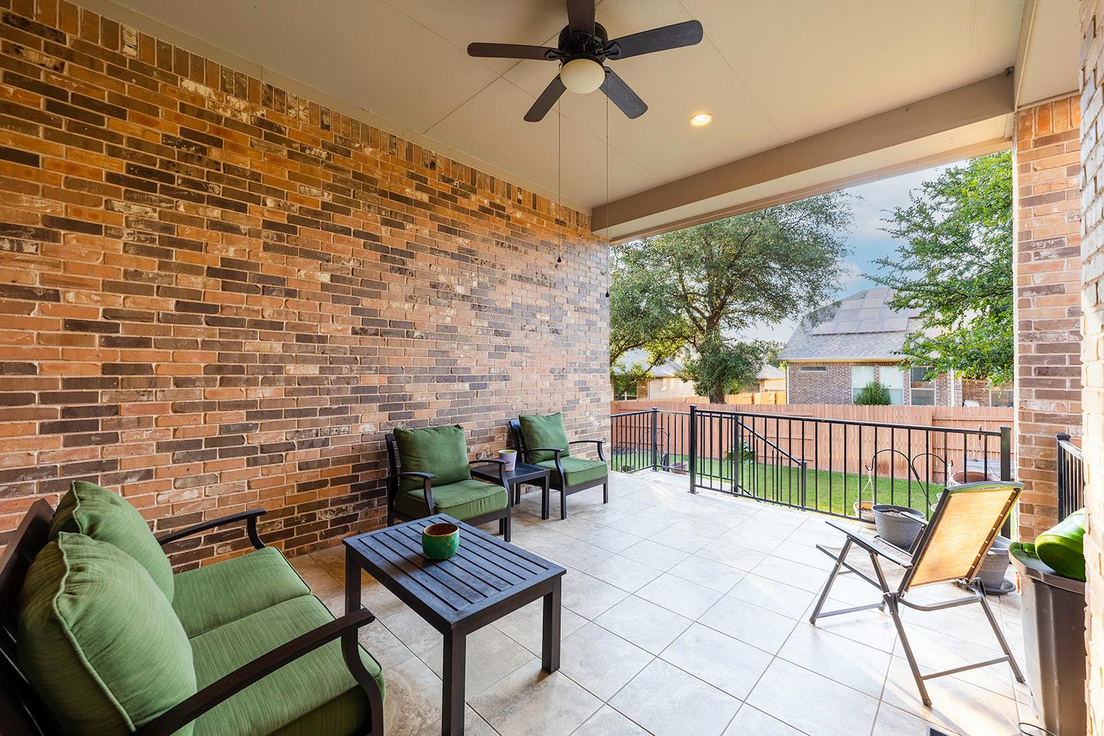 128 Lady Bird LN