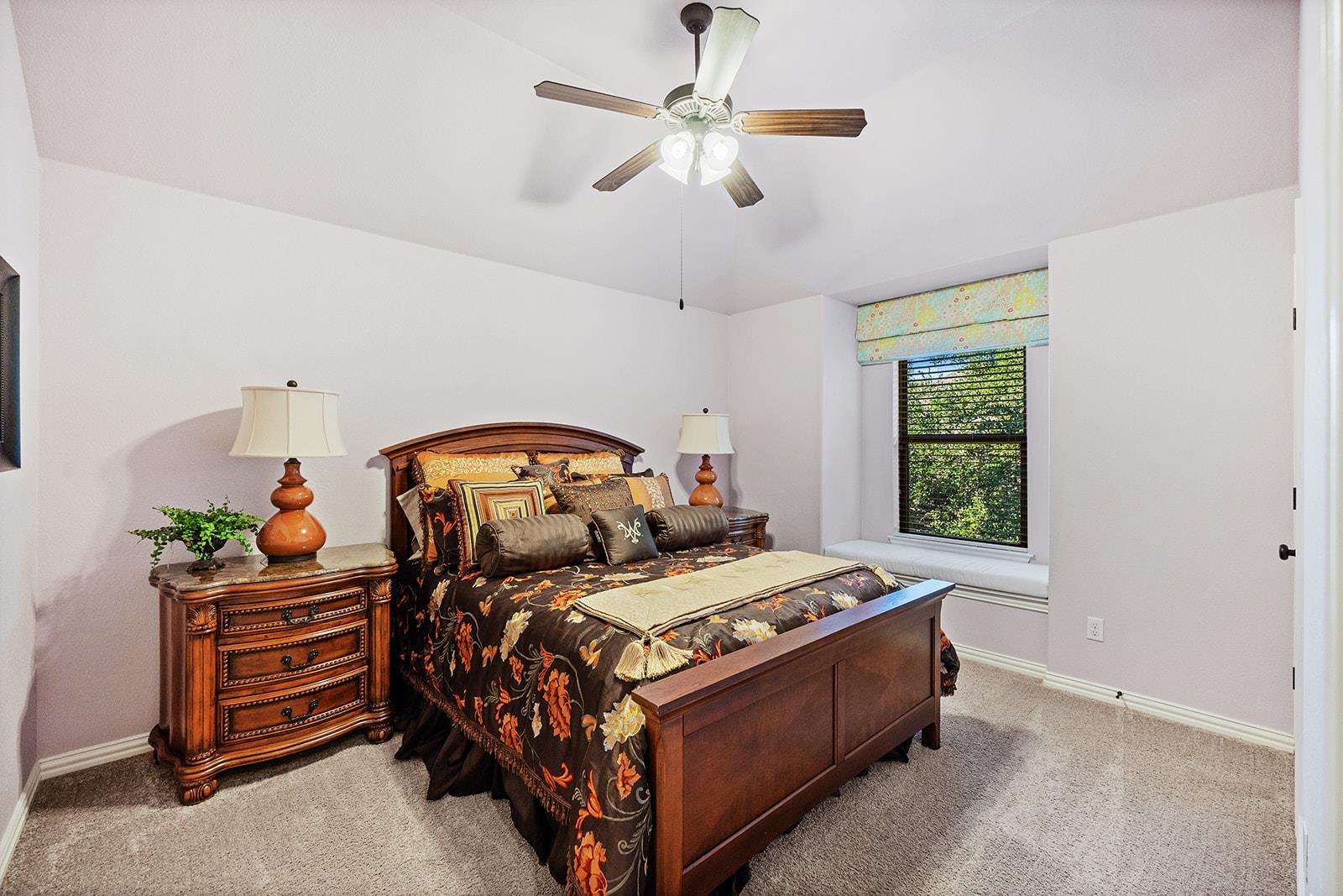 128 Lady Bird LN