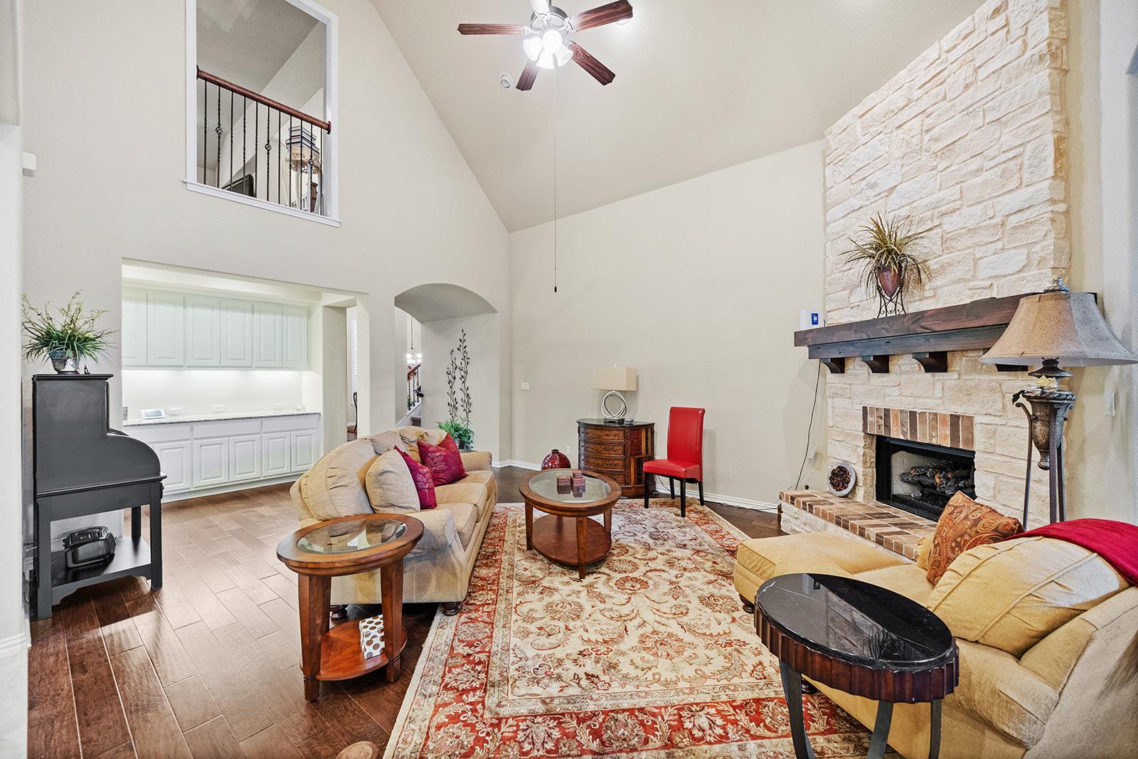 128 Lady Bird LN