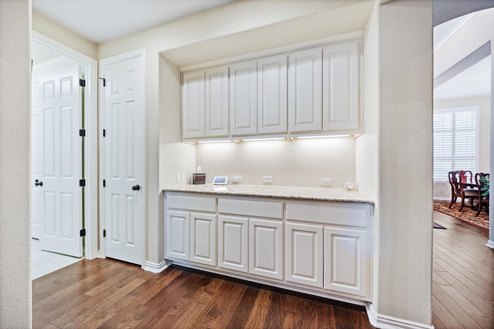 128 Lady Bird LN