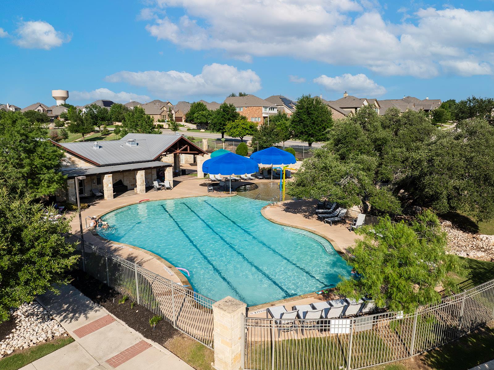 128 Lady Bird LN