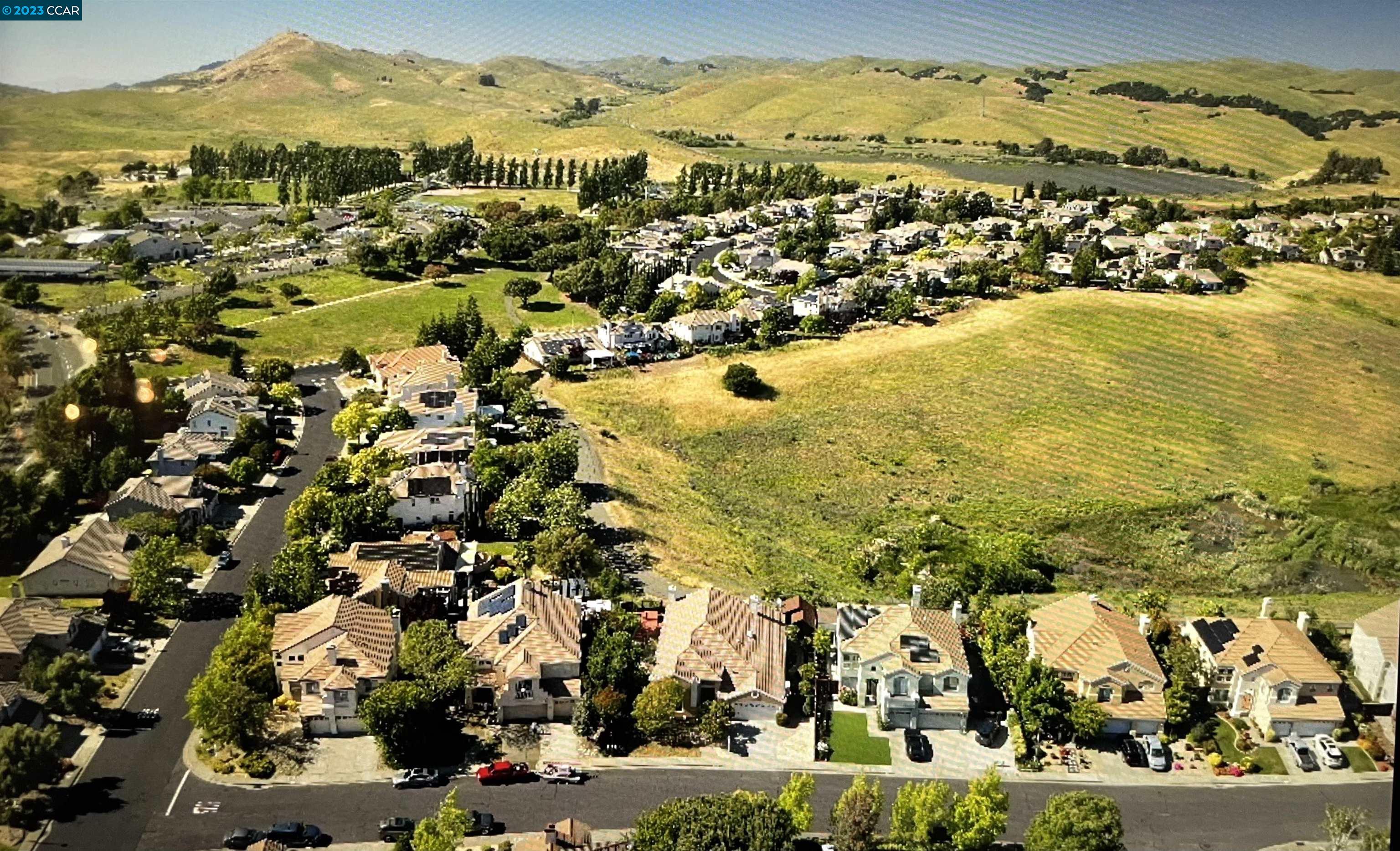 495 Panorama Dr