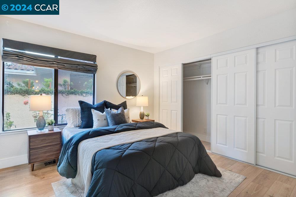 450 Live Oak Dr