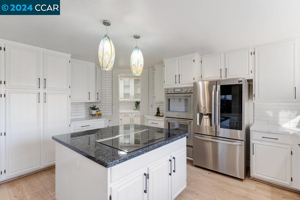 450 Live Oak Dr
