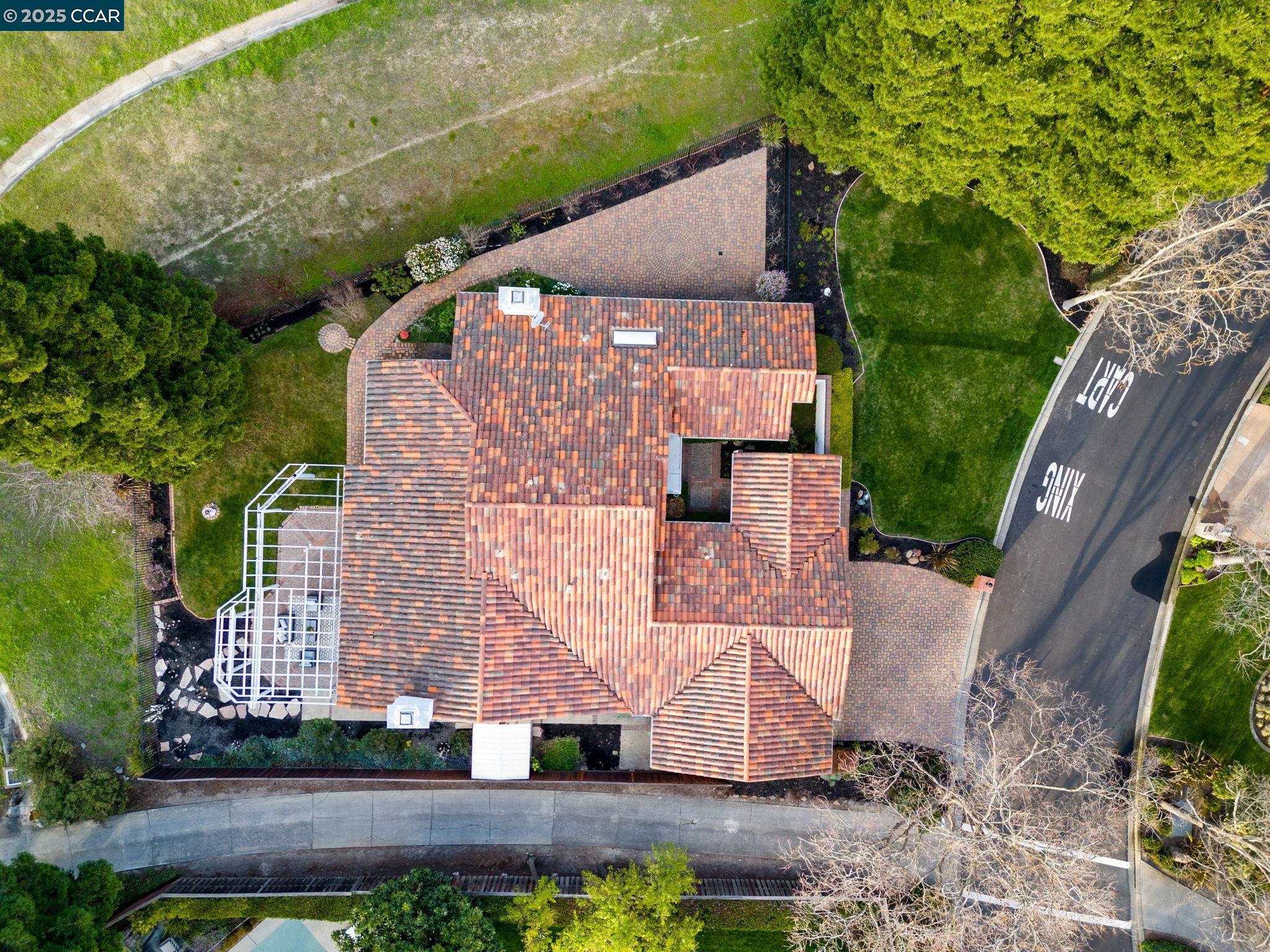387 Live Oak Dr