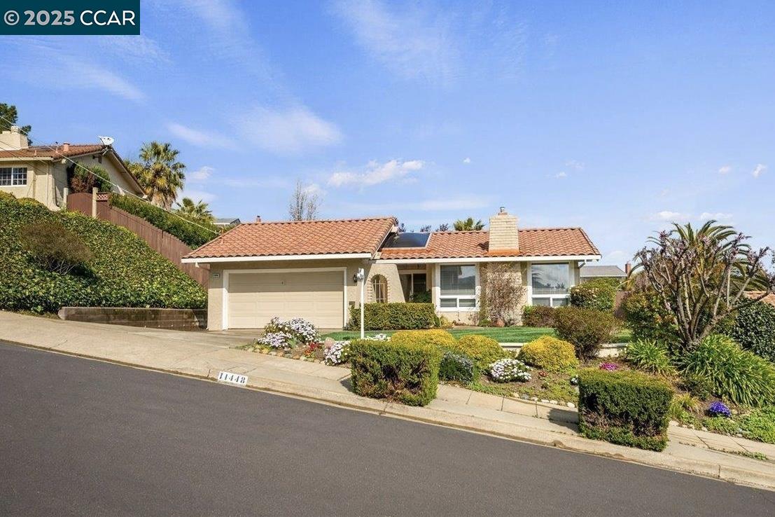 11448 Cresta Ln