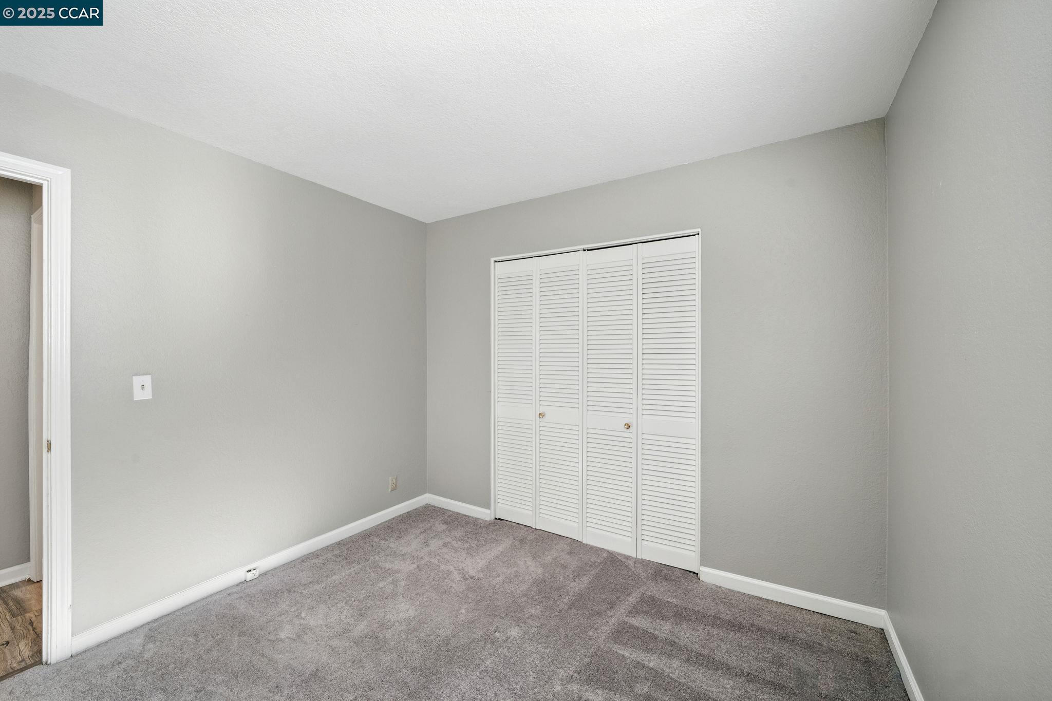 11448 Cresta Ln