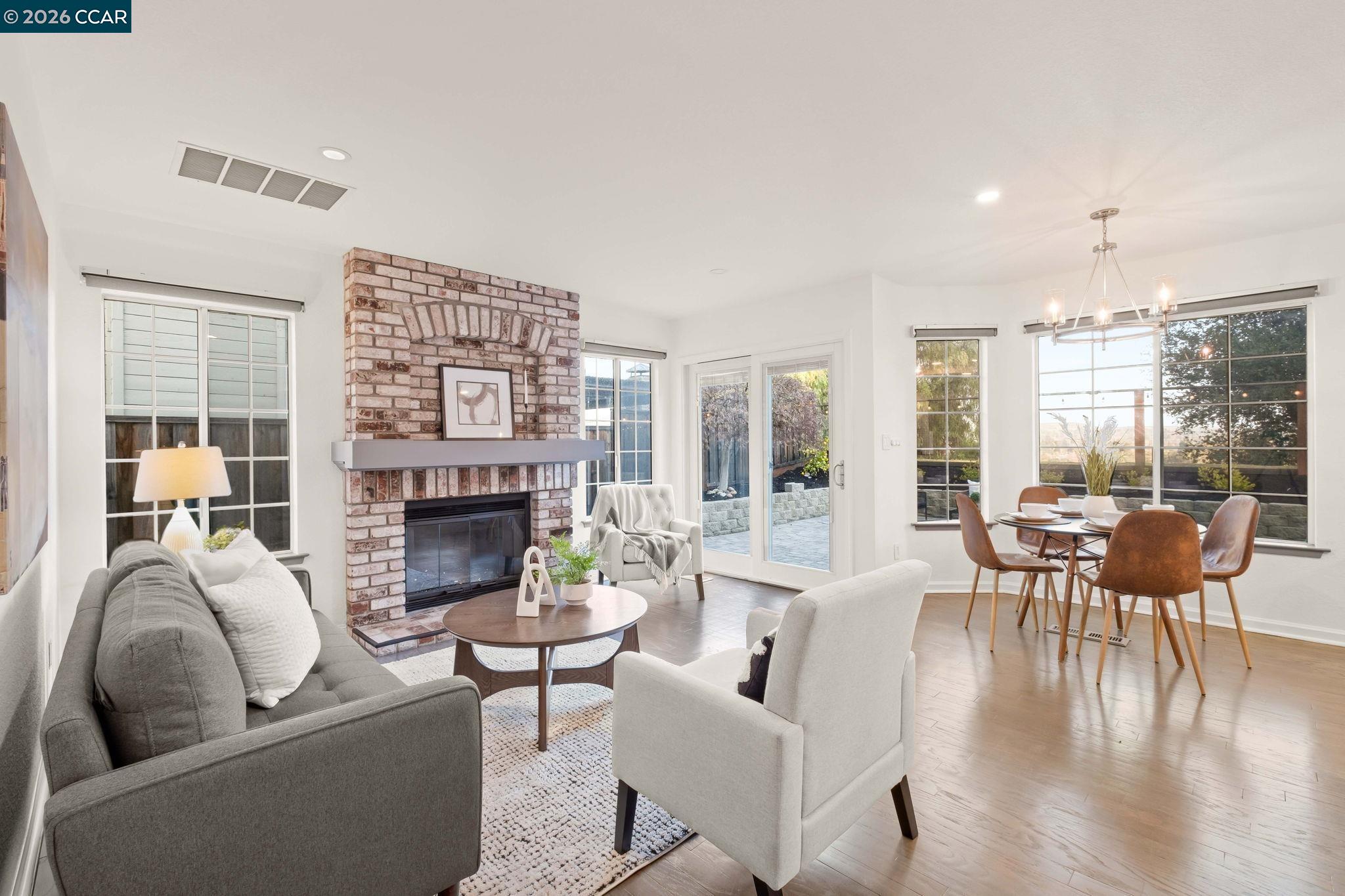 1304 Fountain Springs Cir