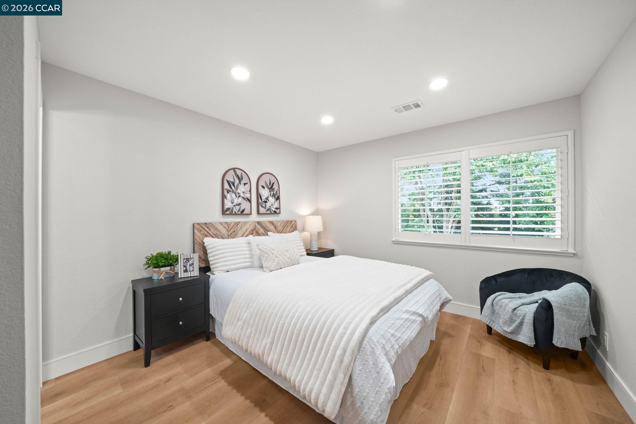 2130 Shoshone Cir