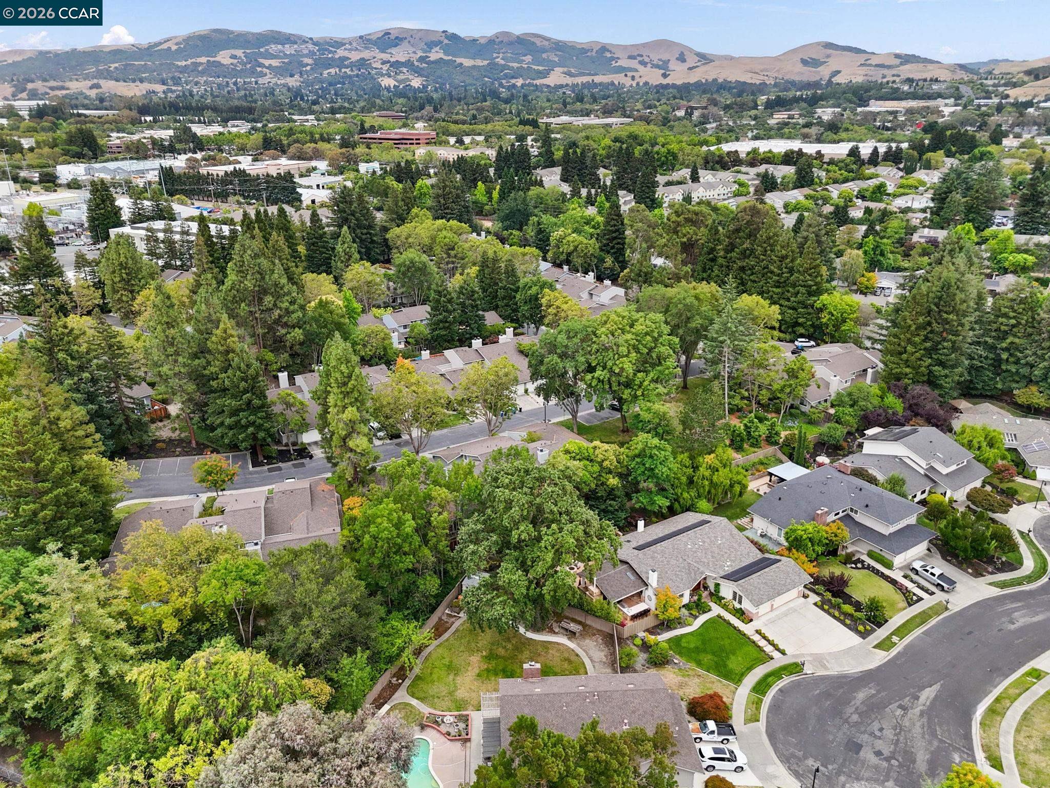 2130 Shoshone Cir