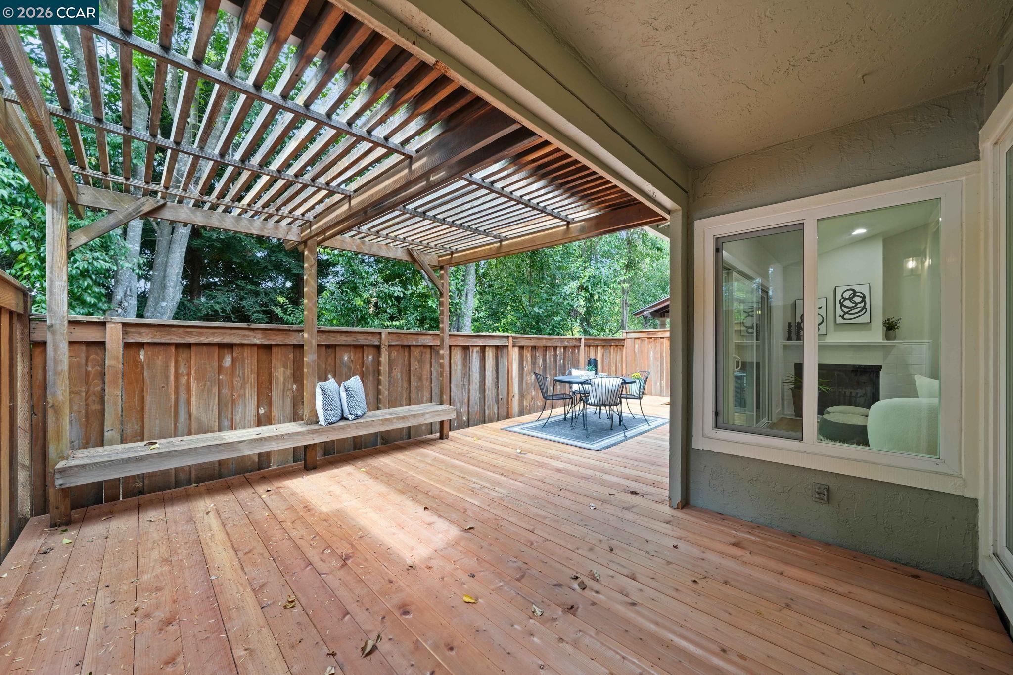 2130 Shoshone Cir