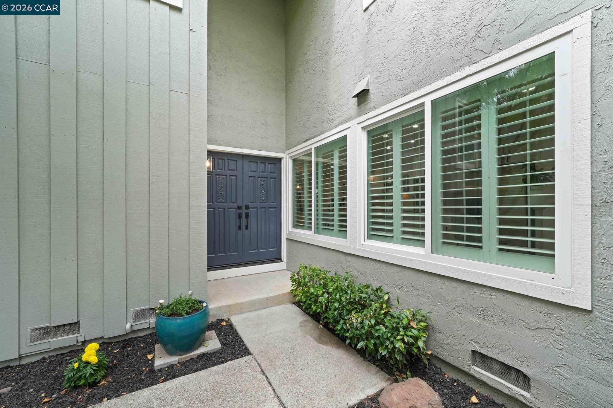 2130 Shoshone Cir