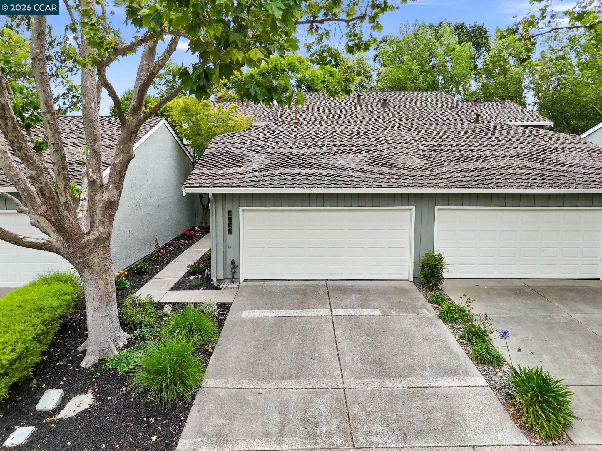2130 Shoshone Cir