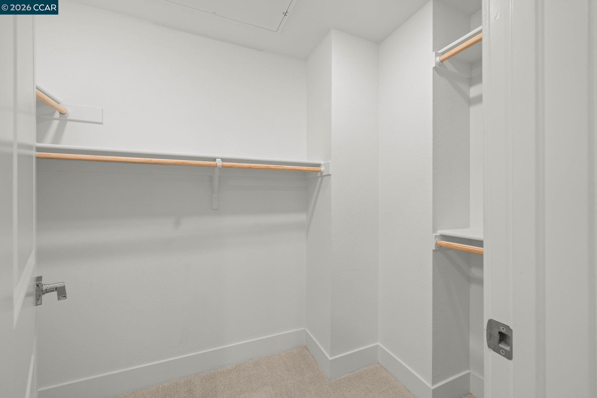 5400 Central Pkwy Unit: E