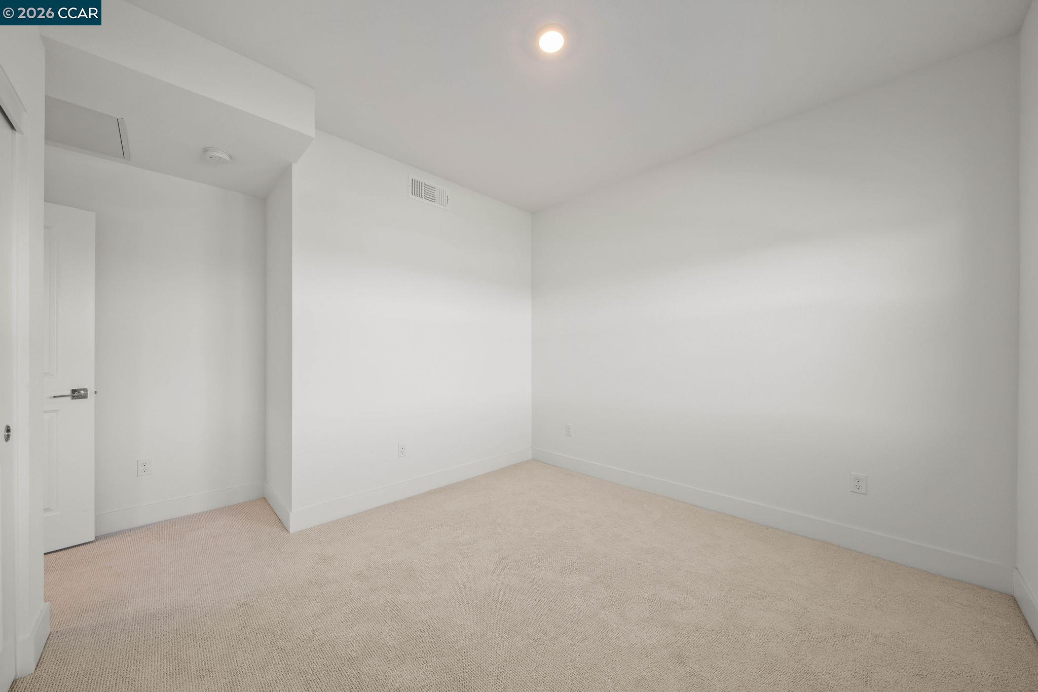 5400 Central Pkwy Unit: E