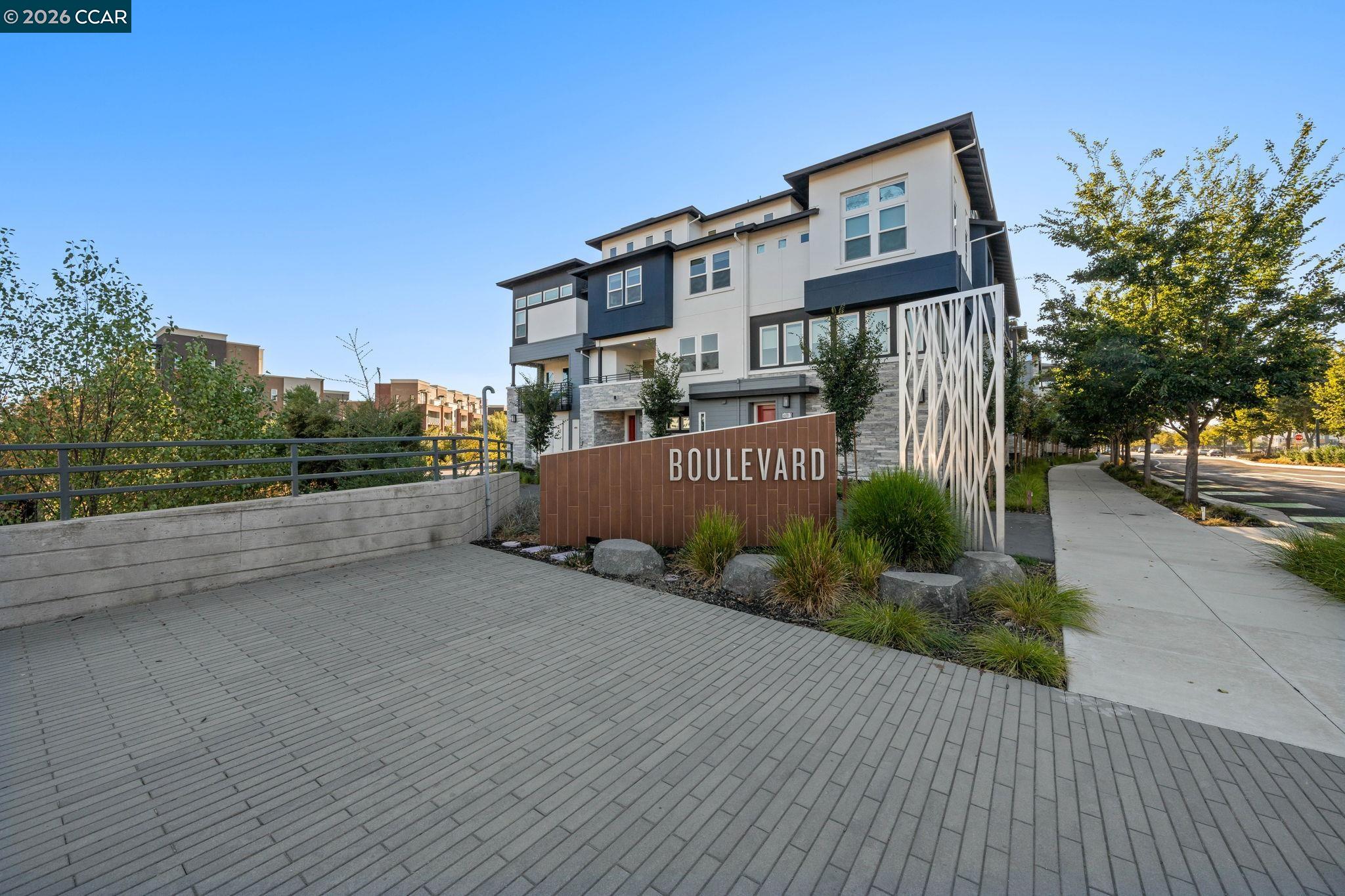 5400 Central Pkwy Unit: E