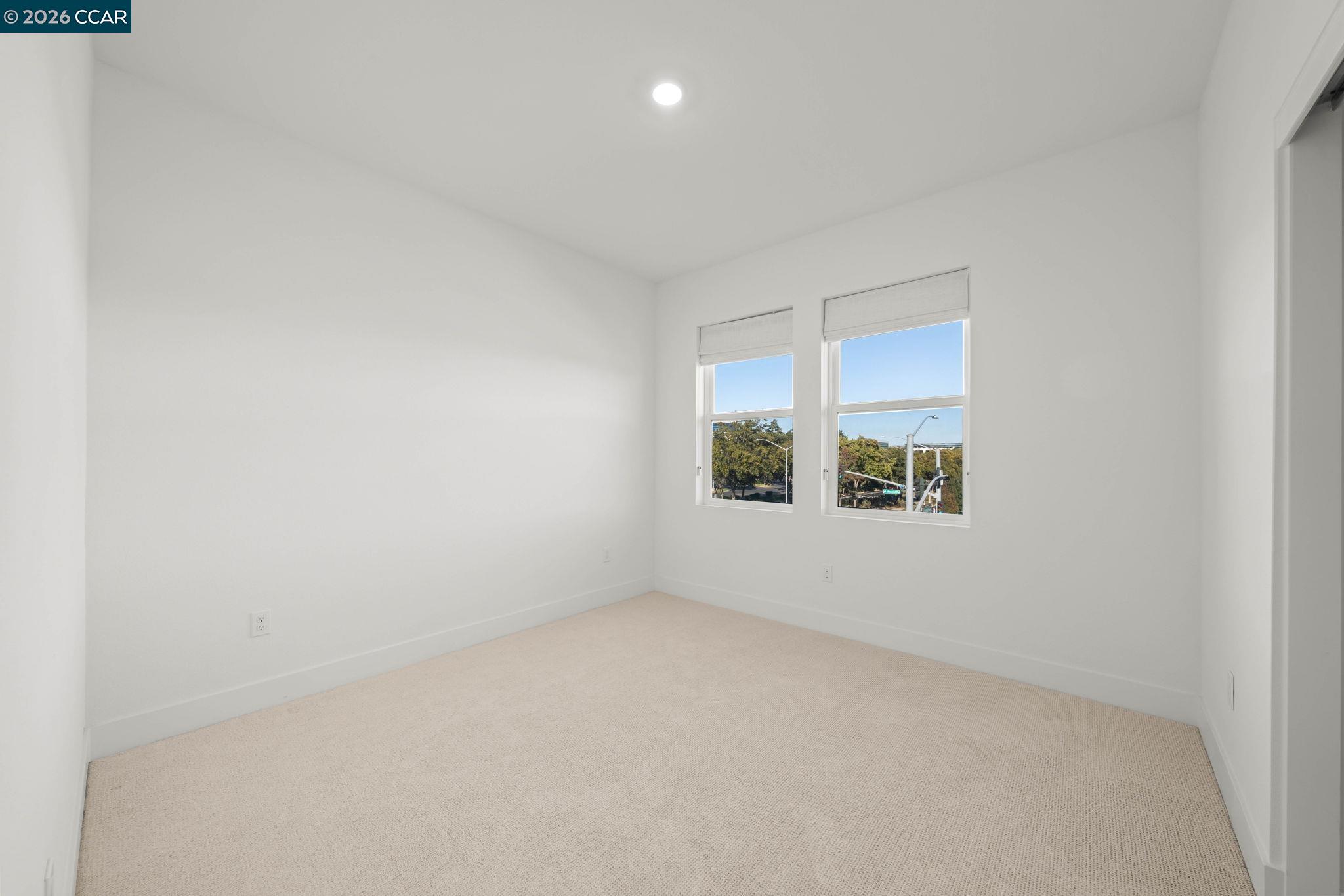 5400 Central Pkwy Unit: E