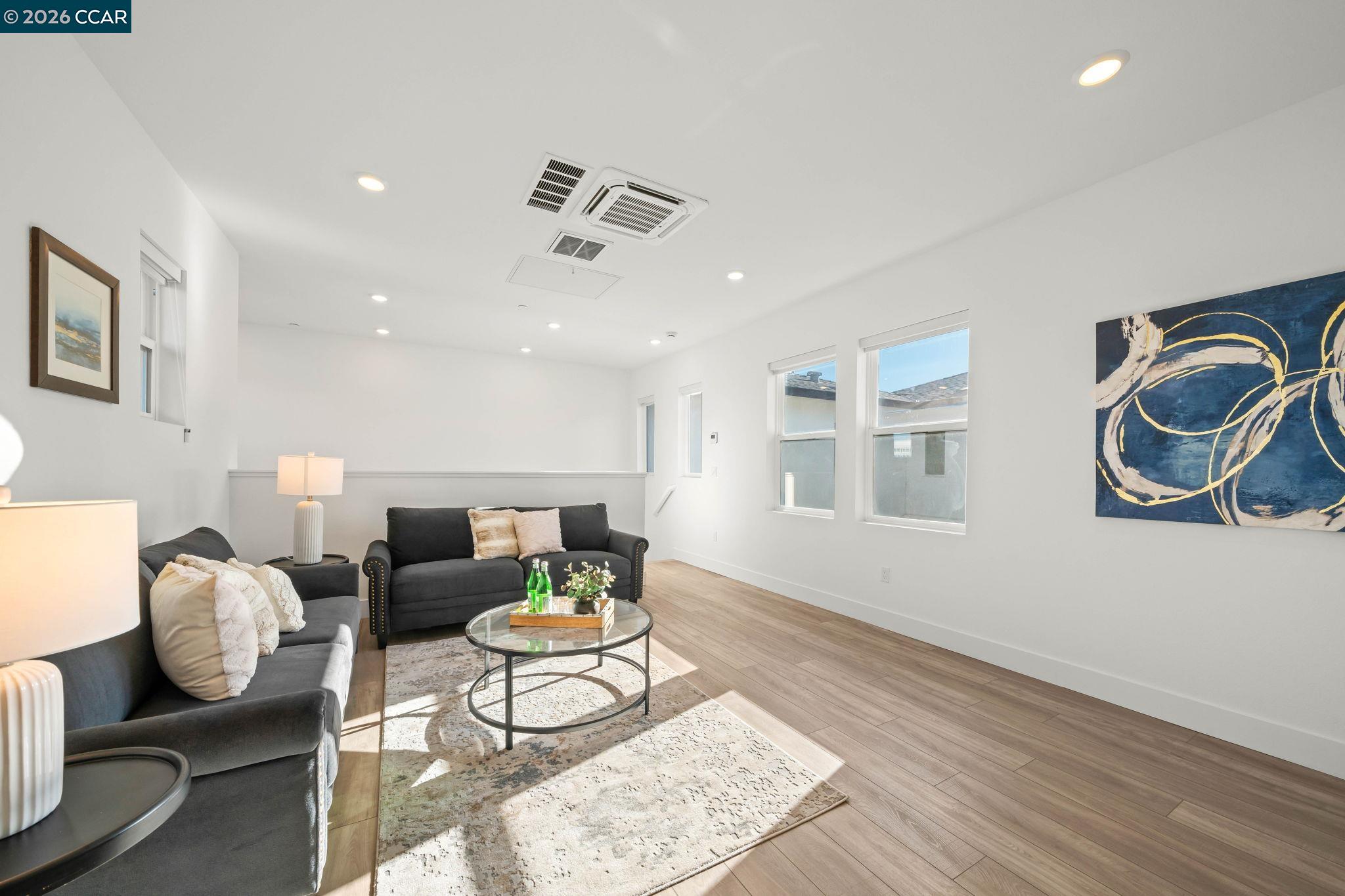 5400 Central Pkwy Unit: E