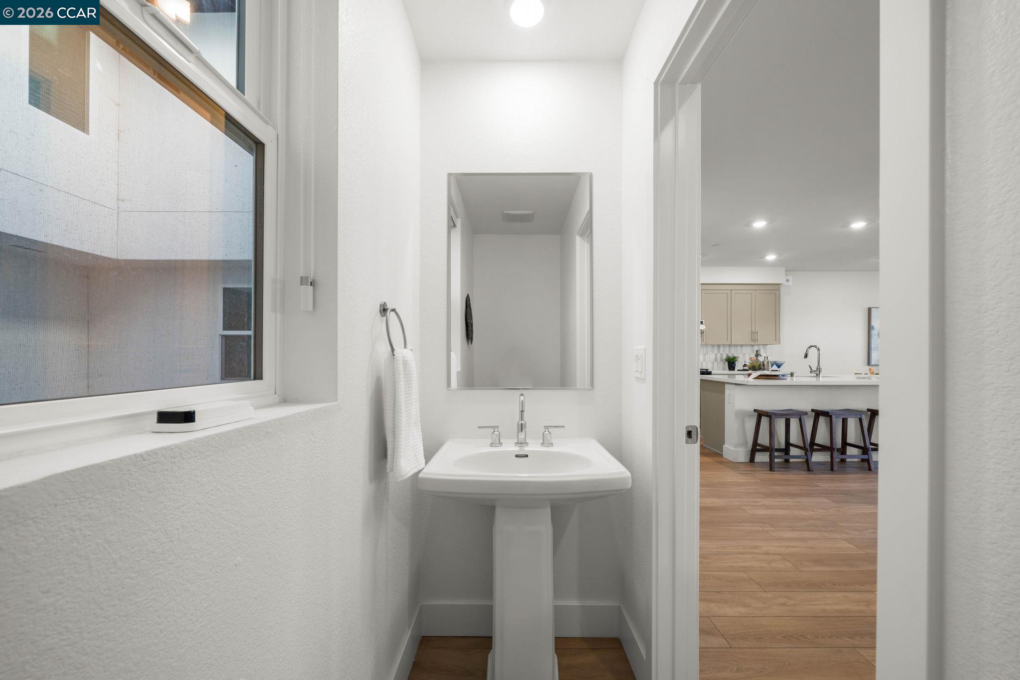 5400 Central Pkwy Unit: E