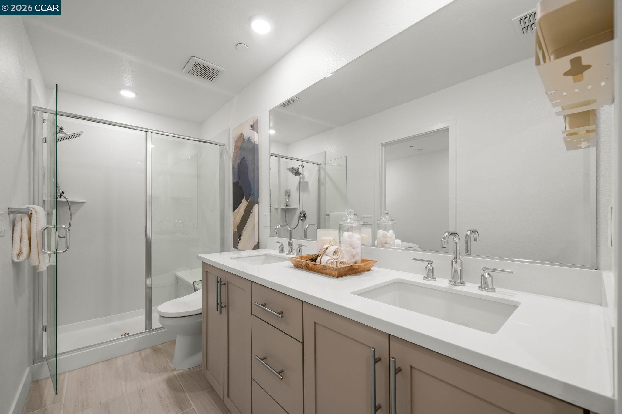 5400 Central Pkwy Unit: E