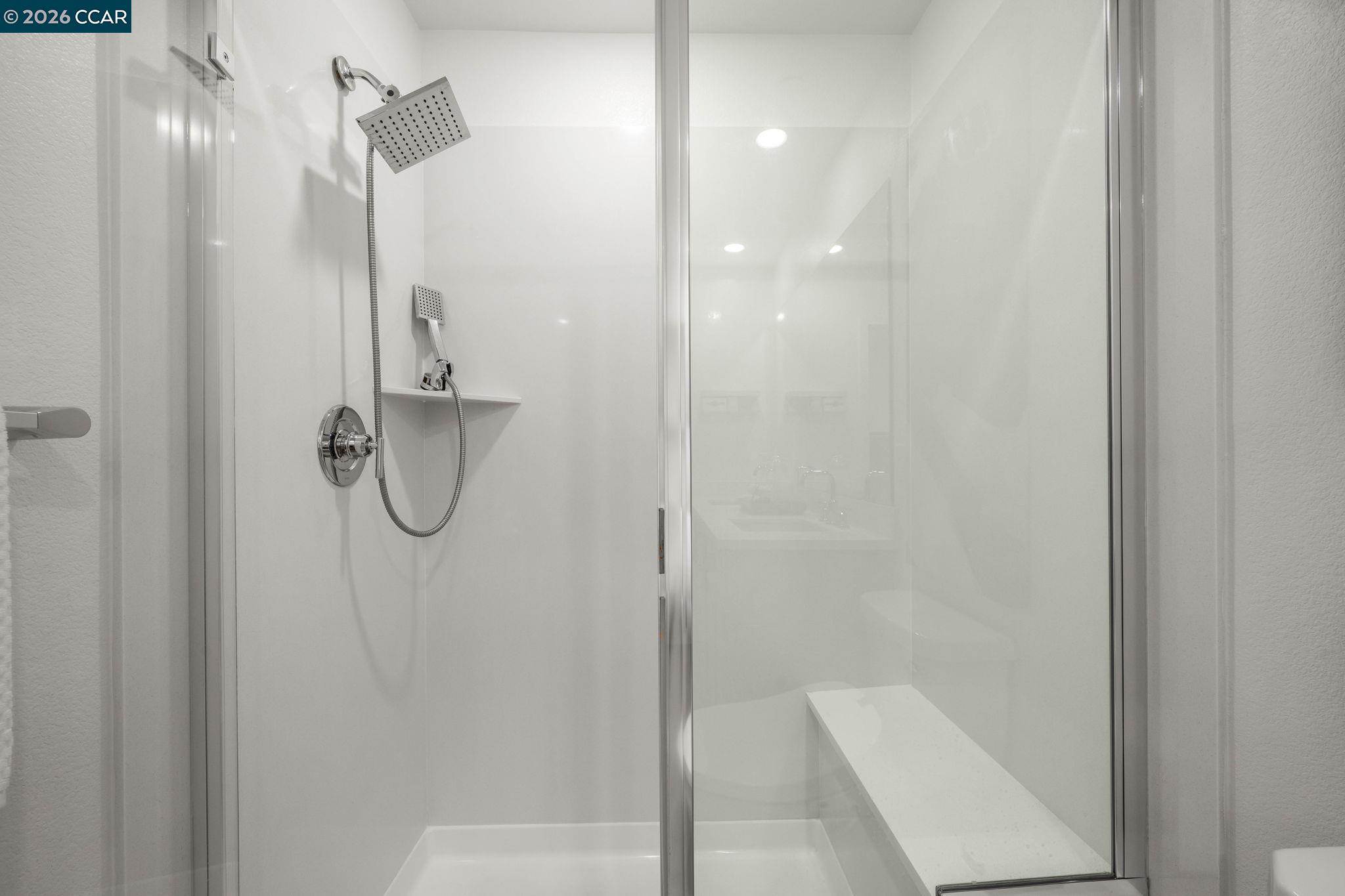 5400 Central Pkwy Unit: E